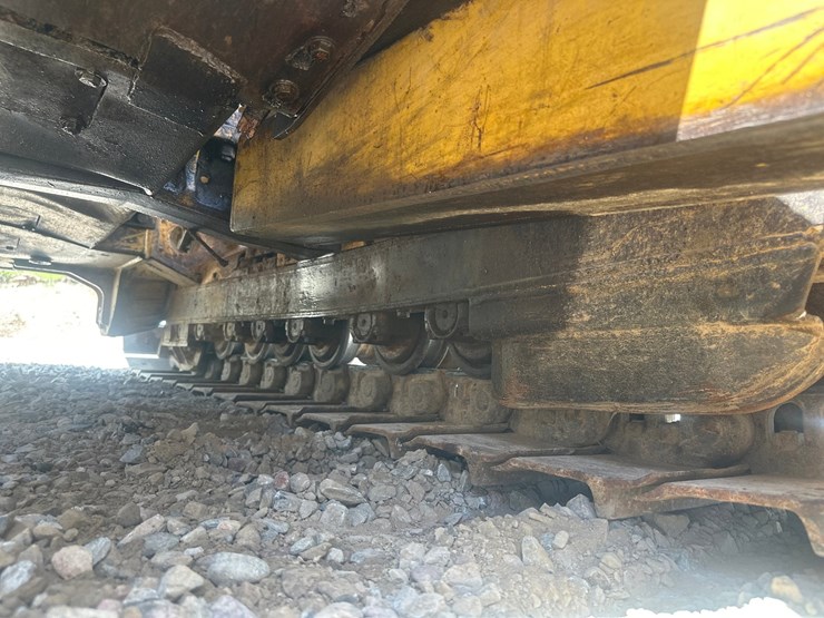 caterpillar-d5c-xl-image-48