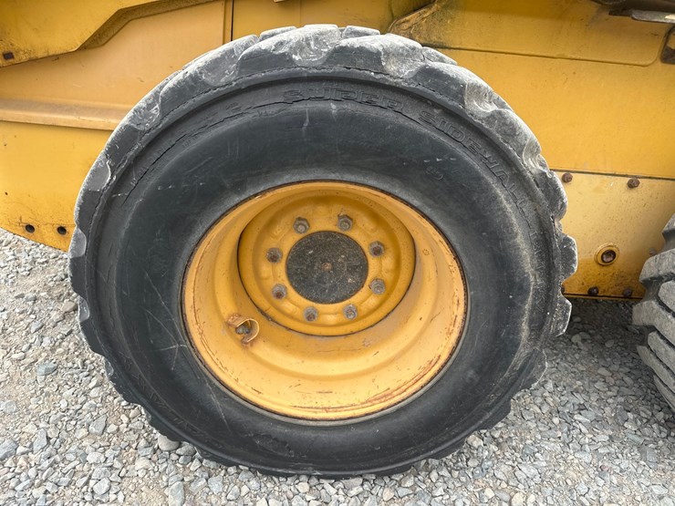 john-deere-250-image-55