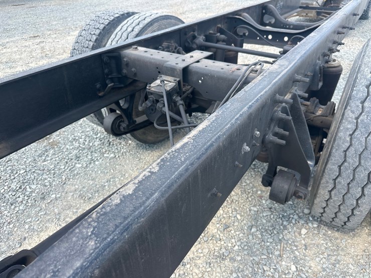 #61442-•-2006-international-single-axle-cab-and-chassis-image-21