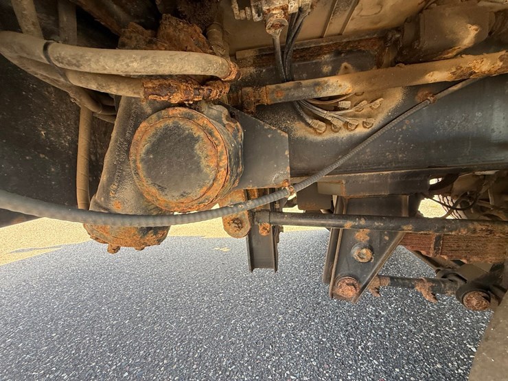 #2470-•-2002-tor-truck-dr-4280-crane-truck-image-57