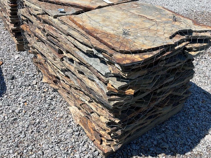 pallet-of-3/4"-sandstone-patio-stones-image-1