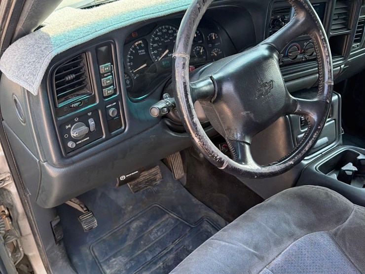 2001-chevrolet-k3500-image-53