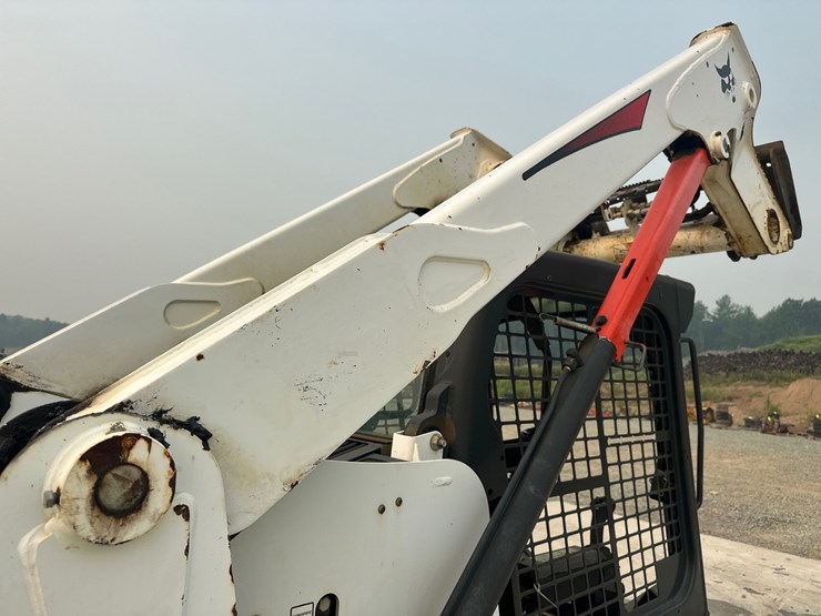 2018-bobcat-t630-image-22