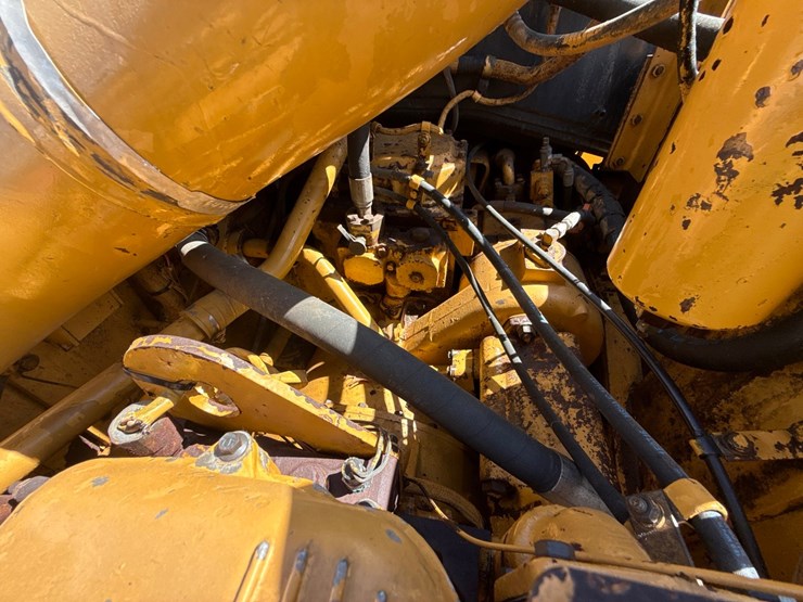caterpillar-980g-image-93