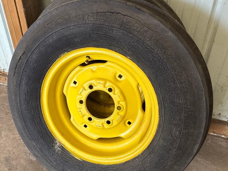 2–6-bolt-tires/rims-image-1