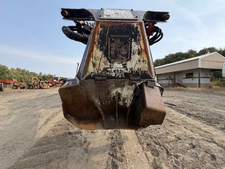 2011-deere-2454d-image-36