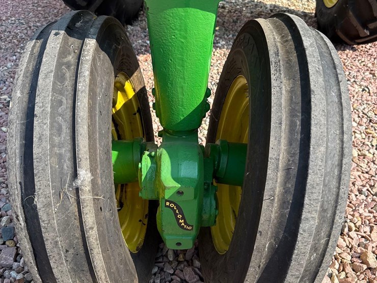 john-deere-70-image-13