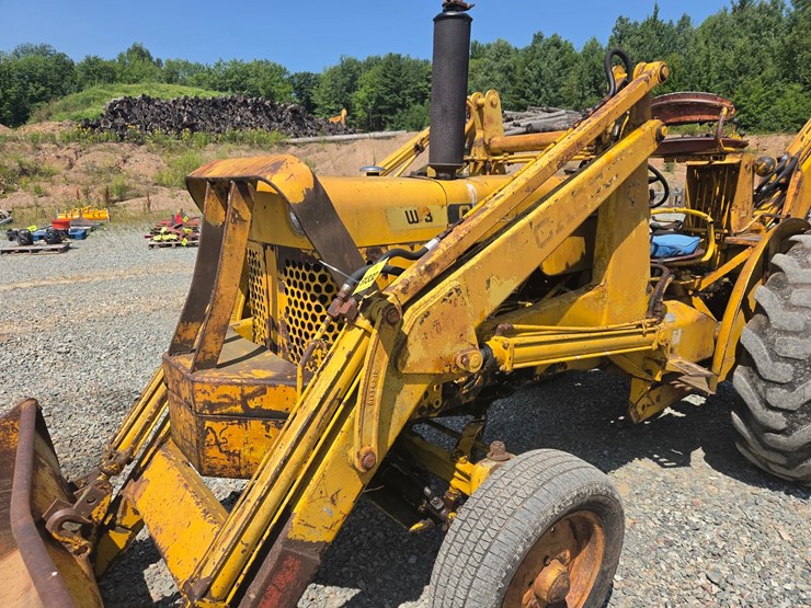 #61410-•-case-w-3-loader-backhoe-image-13