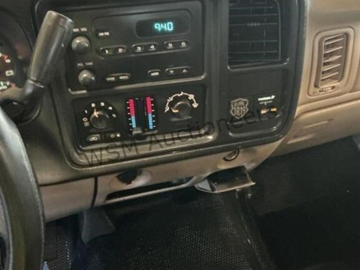 2006-chevrolet-silverado-2500hd-image-18