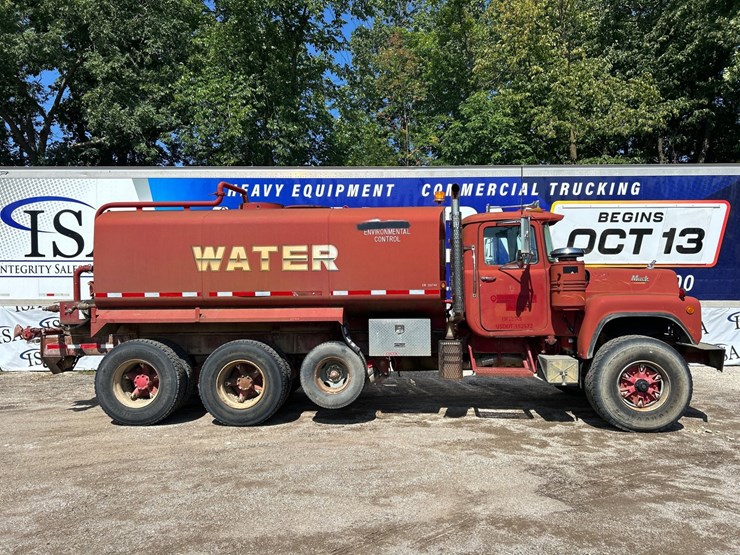 mack-rd690s-image-6