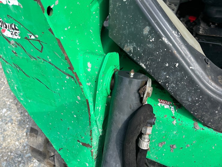 2017-bobcat-t550-image-13