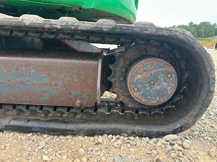 2019-deere-50g-image-65