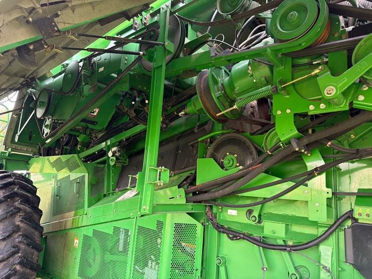 2013-john-deere-s660-image-44