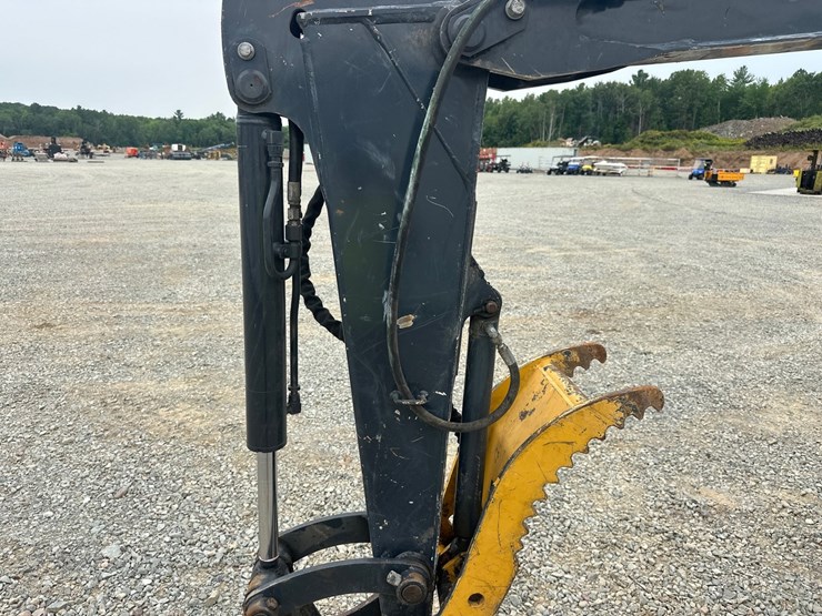 2019-deere-50g-image-28