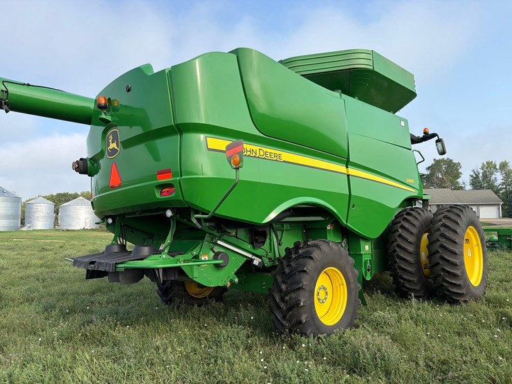 2013-john-deere-s660-image-3