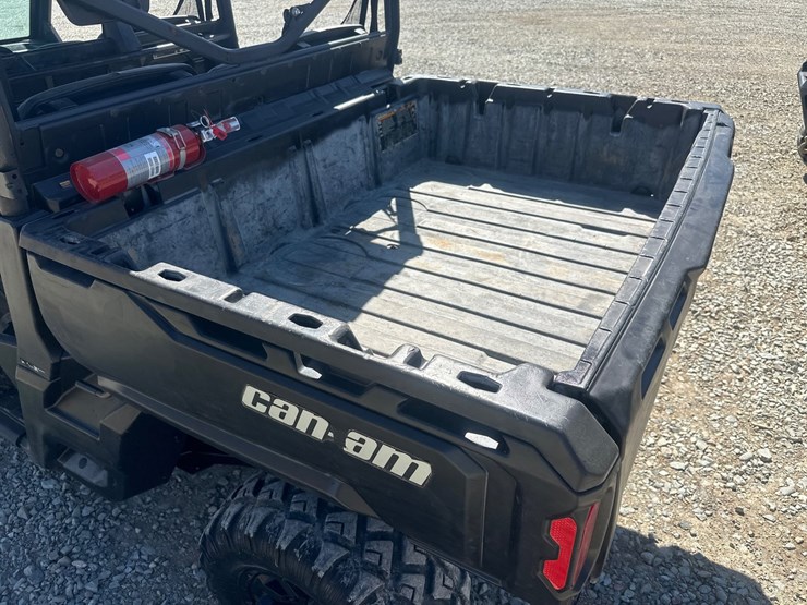 #5302-•-2022-canam-defender-4x4-utv-image-14
