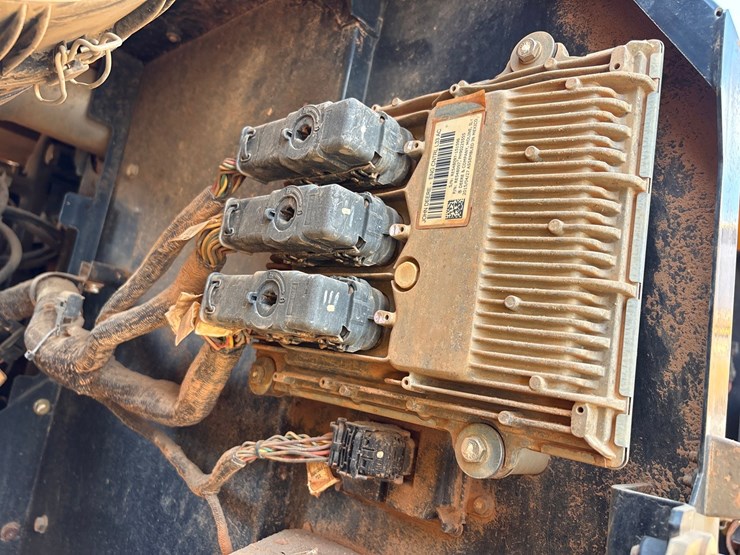 deere-250g-lc-image-41