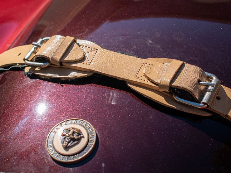 #107-•-1952-jaguar-xk120-image-7