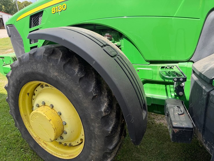 john-deere-8130-image-15