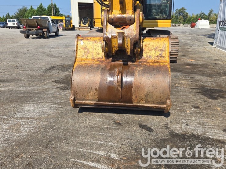 2019-caterpillar-335fl-image-15