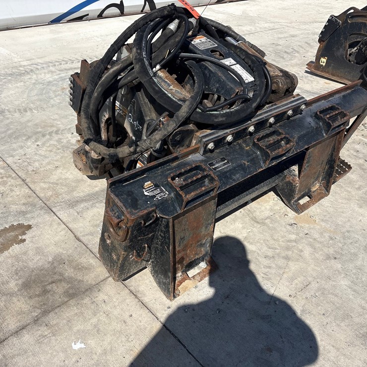 #5462 • John Deere CP24C Skid Steer Planer Attachment