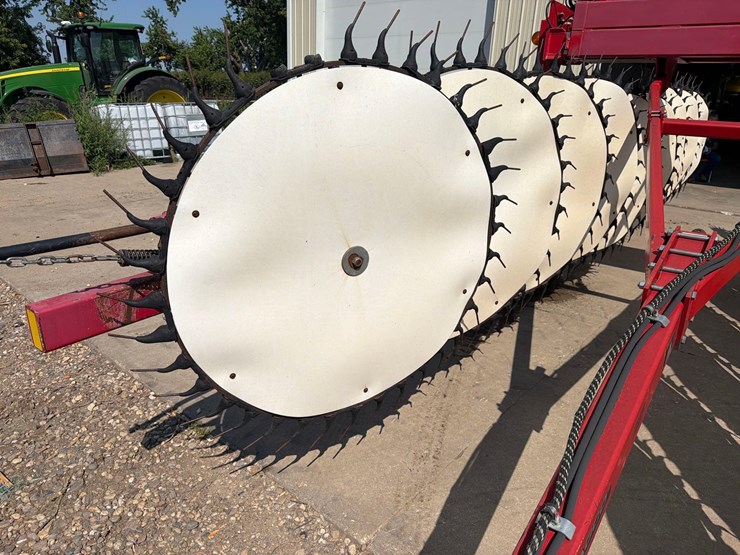 agco-5130-17-wheel-pull-type-rake—1-owner-image-12