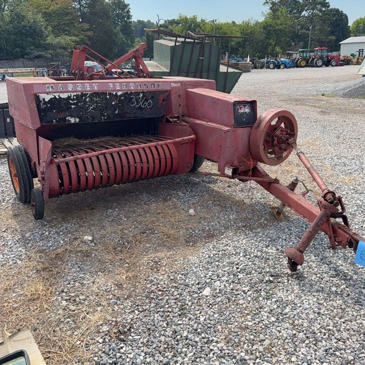 MASSEY-FERGUSON 124