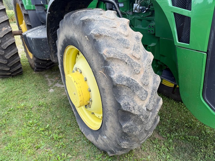 john-deere-8130-image-108
