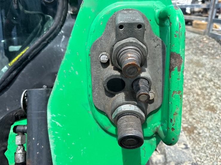 2019-bobcat-t550-image-16