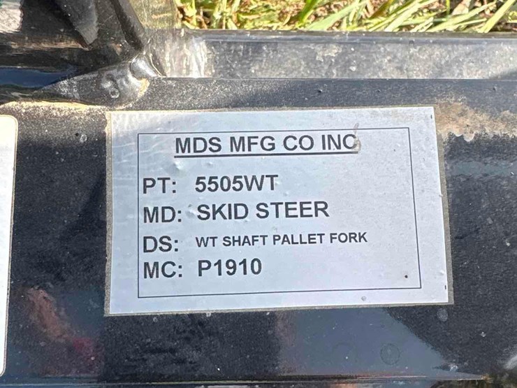 mds-skidloader-pallet-forks-image-14