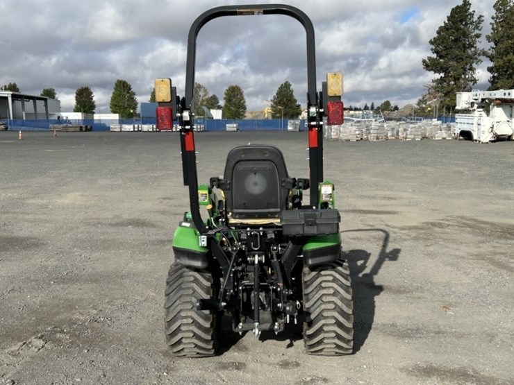 2021-john-deere-1025r-image-4