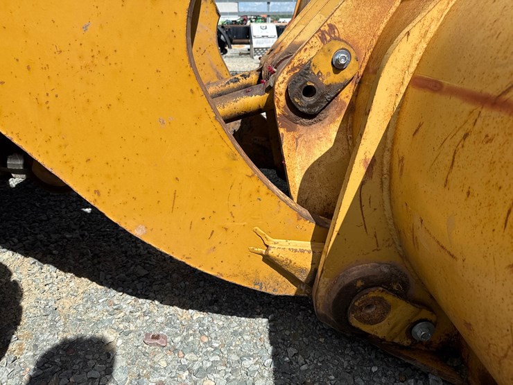 caterpillar-980g-image-12