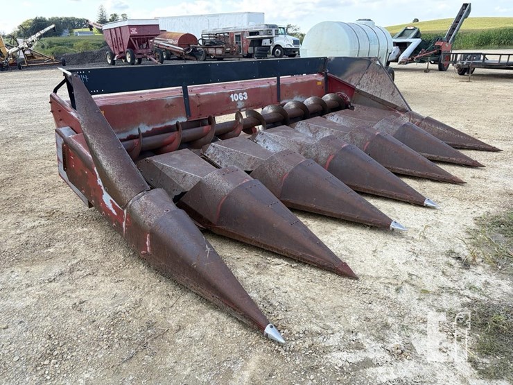 case-ih-1063-image-4