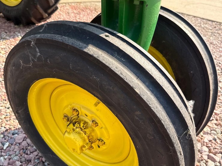 john-deere-70-image-14