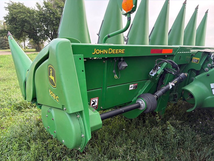 2009-john-deere-608c-image-7