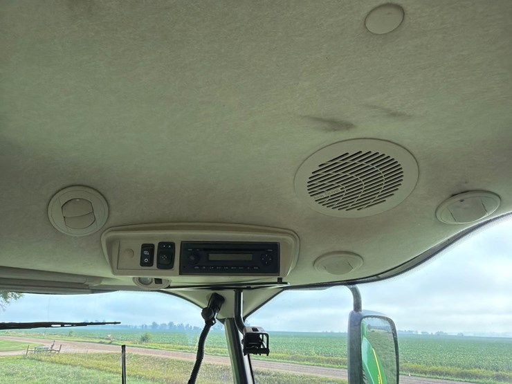 2013-john-deere-s660-image-77