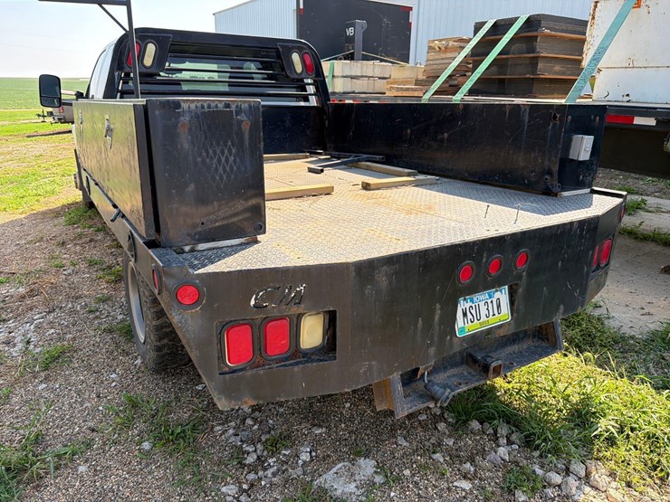 2006-chevrolet-3500-image-7