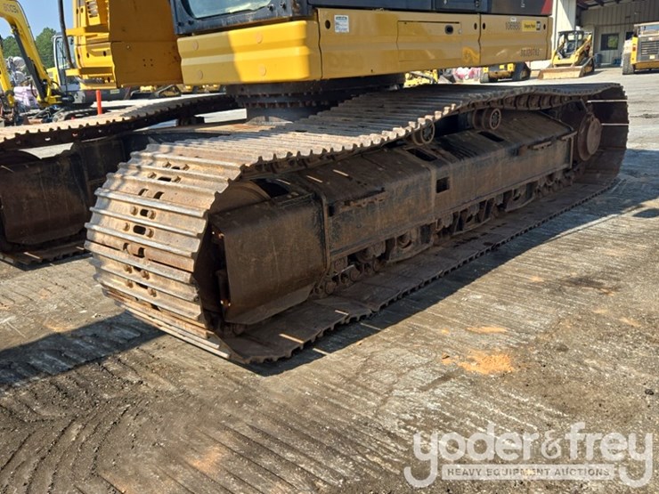 2019-caterpillar-335fl-image-9