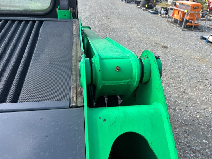 2017-bobcat-t550-image-21