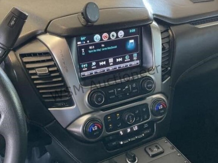 2019-chevrolet-tahoe-image-19