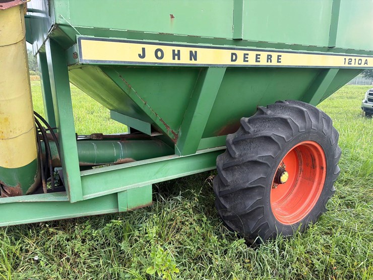 john-deere-1210a-image-10