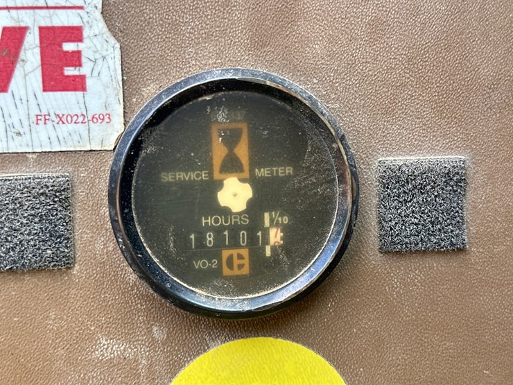 caterpillar-225d-lc-image-56