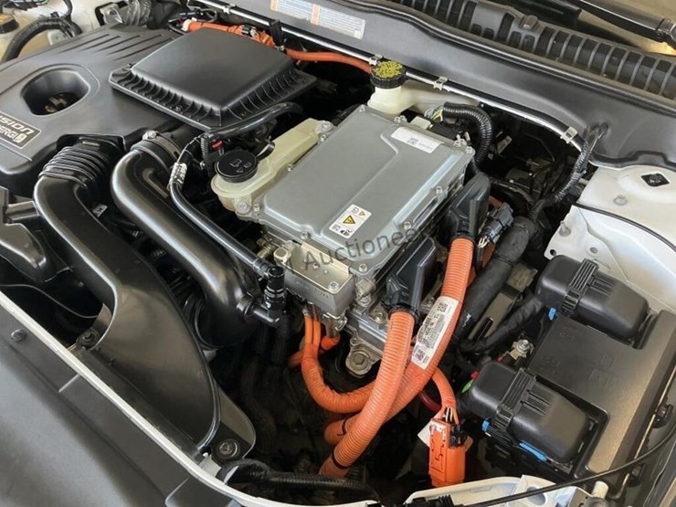 2017-ford-fusion-energi-se-sdn-image-11