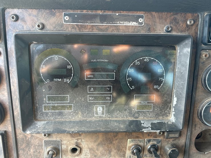 1988-kenworth-t800-image-39