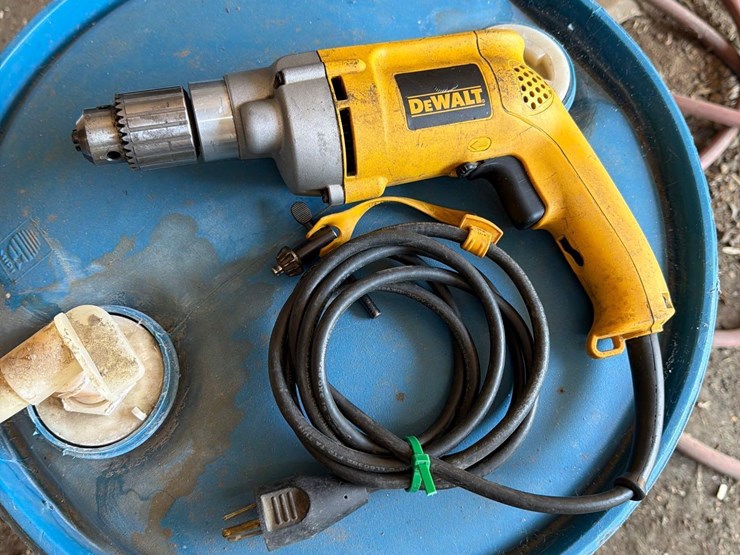 dewalt-drill-image-2