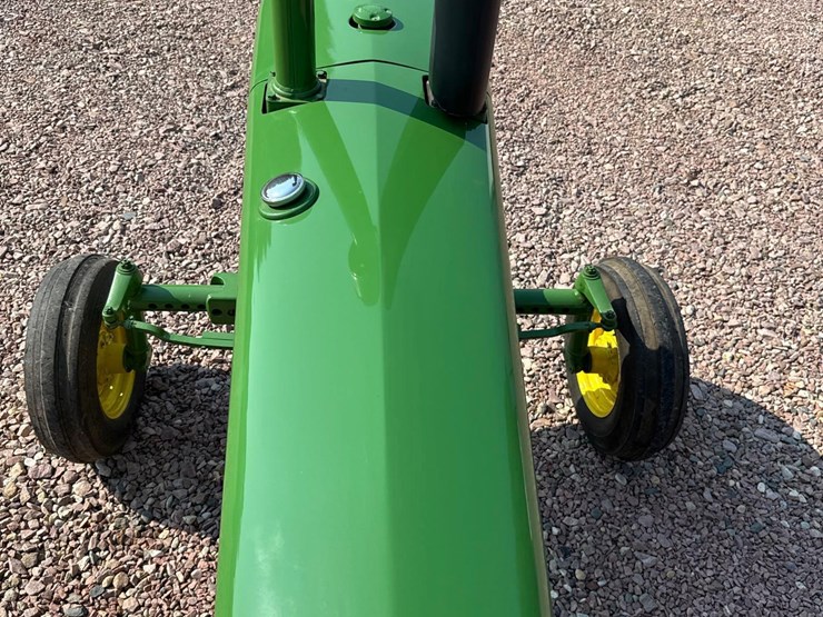 john-deere-630-image-45