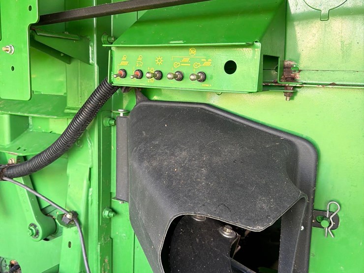 2013-john-deere-s660-image-50