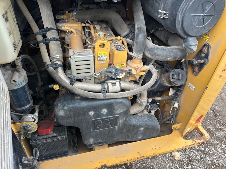 caterpillar-287d-image-38