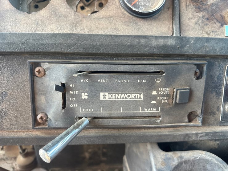 1988-kenworth-t800-image-45