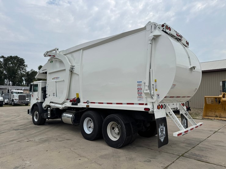 2016-mack-mru613-image-3